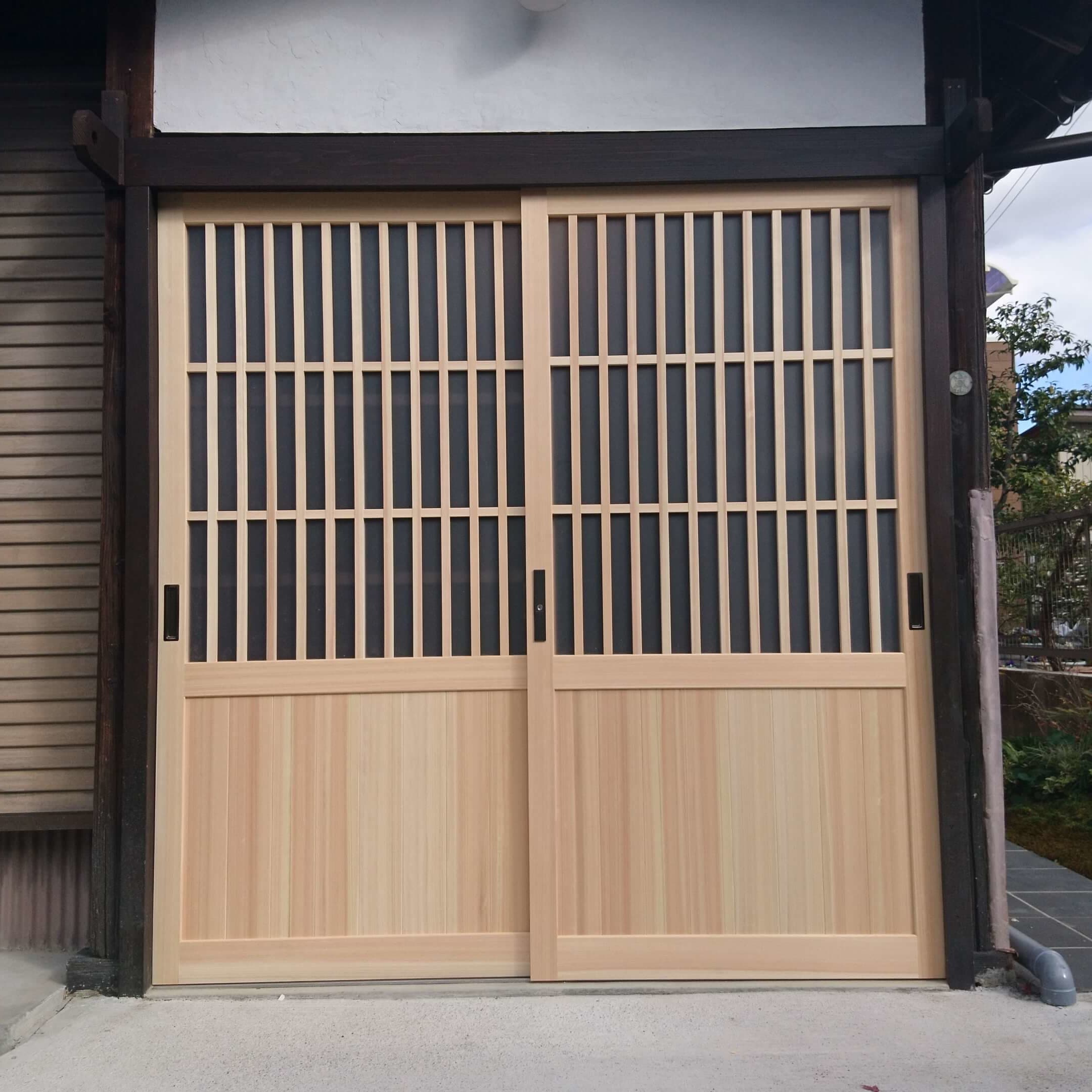 玄関扉の新調 名古屋市南区 | 玄関扉の新調なら建具修理の窓口名古屋市南区