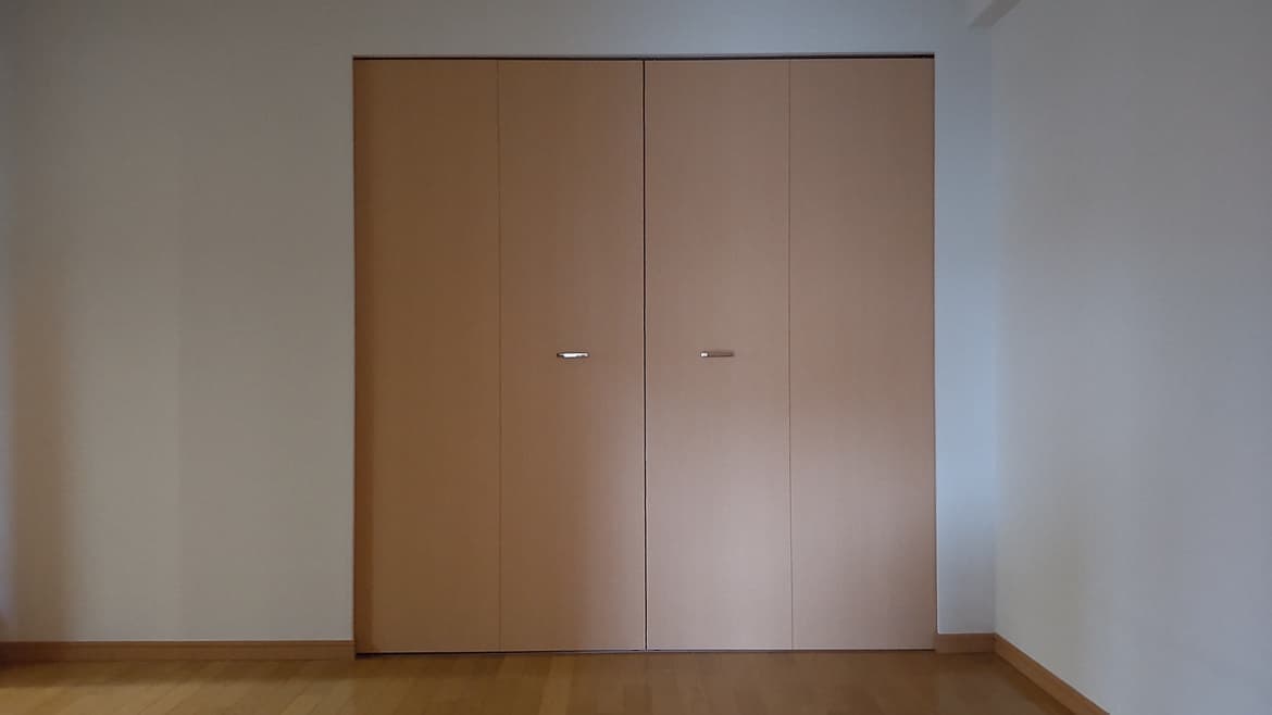 収納折戸新調なら名古屋市南区の建具修理の窓口名古屋市南区